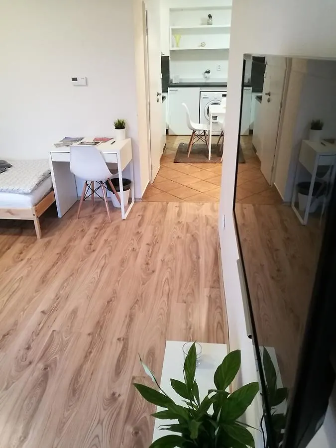 Haas Apartments Stojanova With Parking ブルノ 0*,  チェコ
