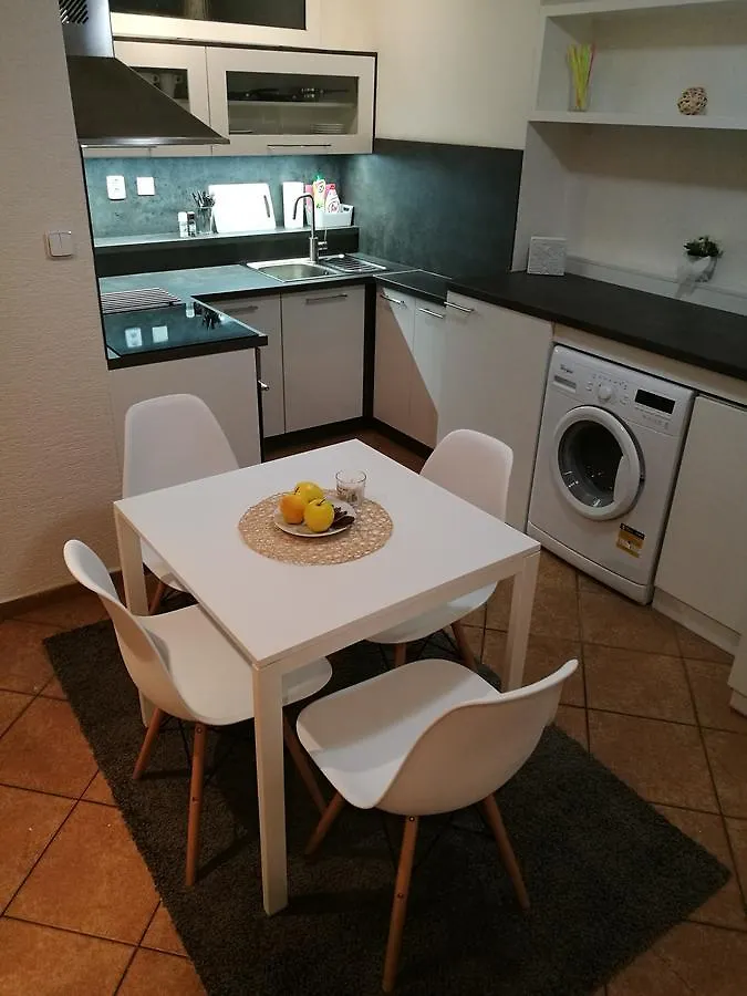 Haas Apartments Stojanova With Parking Brno